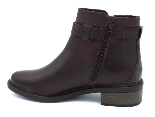 CLARKS Maye Ease