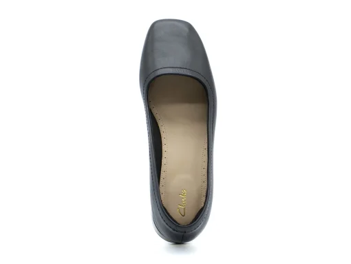 CLARKS Seren30 Court Low Pump