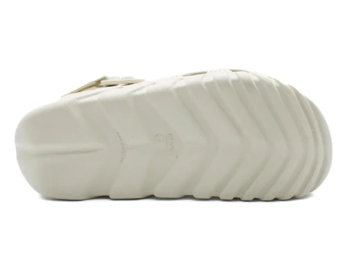 CROCS Duet Max Clog