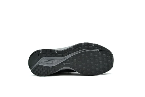 SKECHERS GORUN CONSISTENT - FLEET RUSH