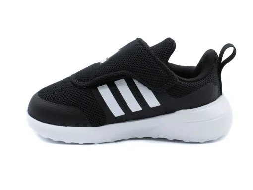 ADIDAS Forta Run 2.0.
