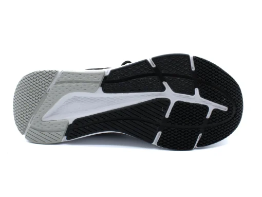 ADIDAS Questar Sneakers