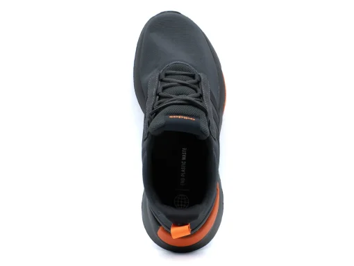 ADIDAS  RACER TR21