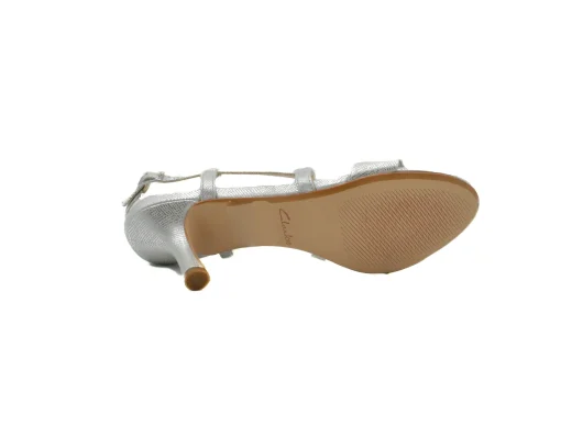 CLARKS Amali Buckle