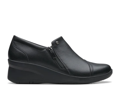 CLARKS Suttyn Zip