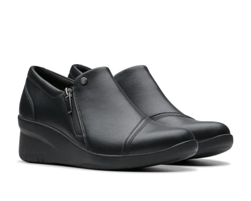 CLARKS Suttyn Zip