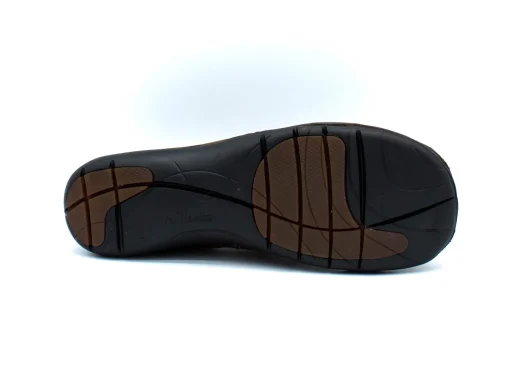CLARKS  Un Loop Ave slip-on