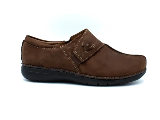CLARKS  Un Loop Ave slip-on