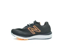 NEW BALANCE Freshfoam 680 V7
