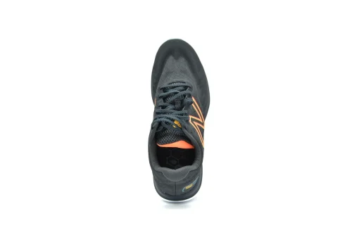 NEW BALANCE Freshfoam 680 V7