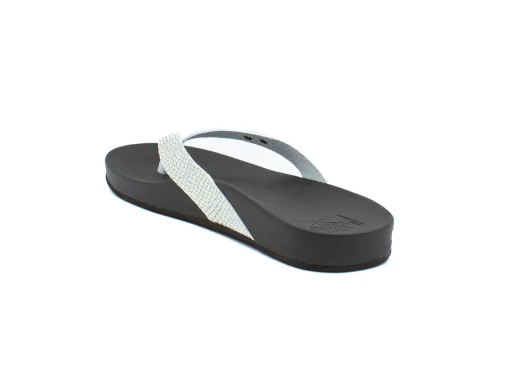 REEF Cushion Court