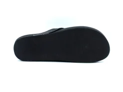 REEF Cushion Court