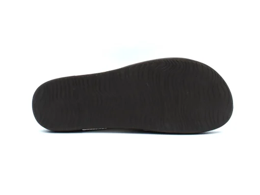 REEF Cushion Court