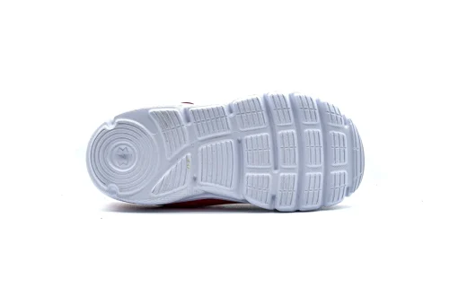 UNDER ARMOUR Assert 9