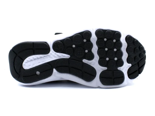 UNDER ARMOUR Assert 10