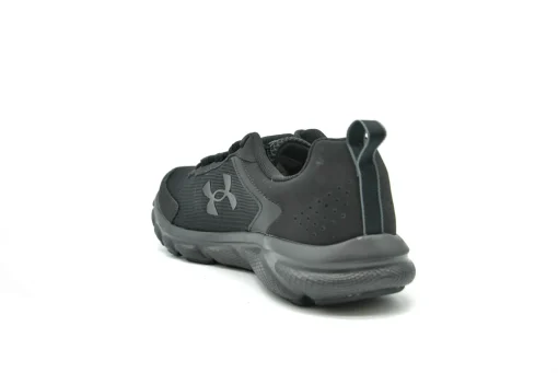 UNDER ARMOUR Charged Assert 9